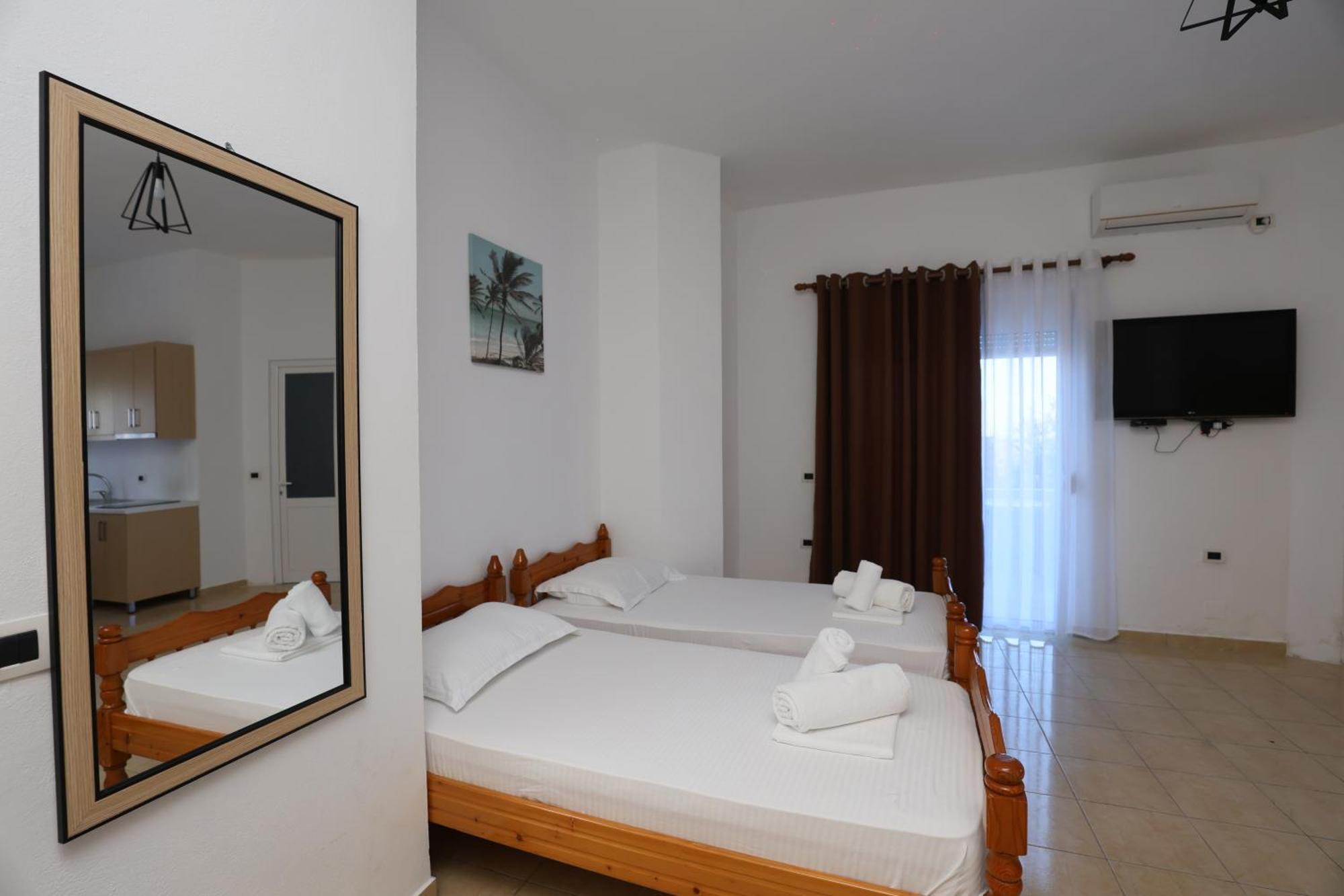 Michelle Apartments Ksamil Luaran gambar