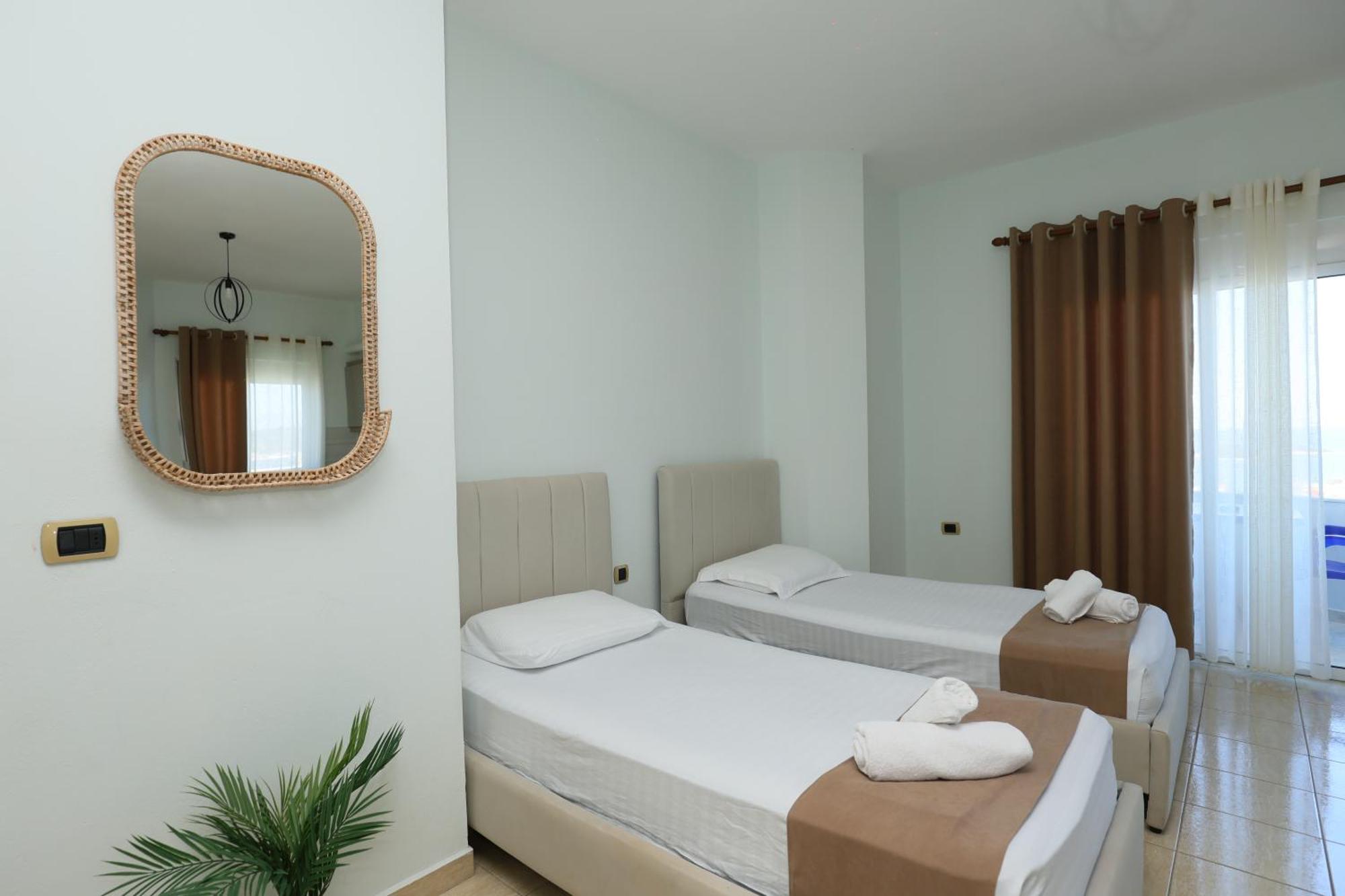 Michelle Apartments Ksamil Luaran gambar