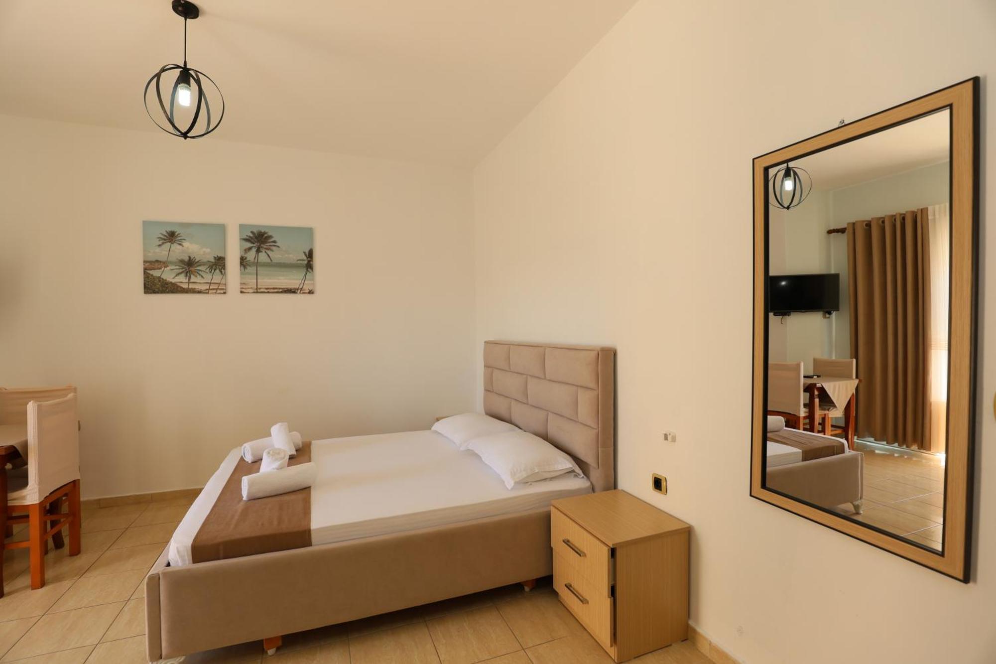 Michelle Apartments Ksamil Luaran gambar